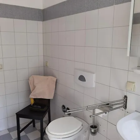 Stilvolle 2-zimmer-unterkunft In *